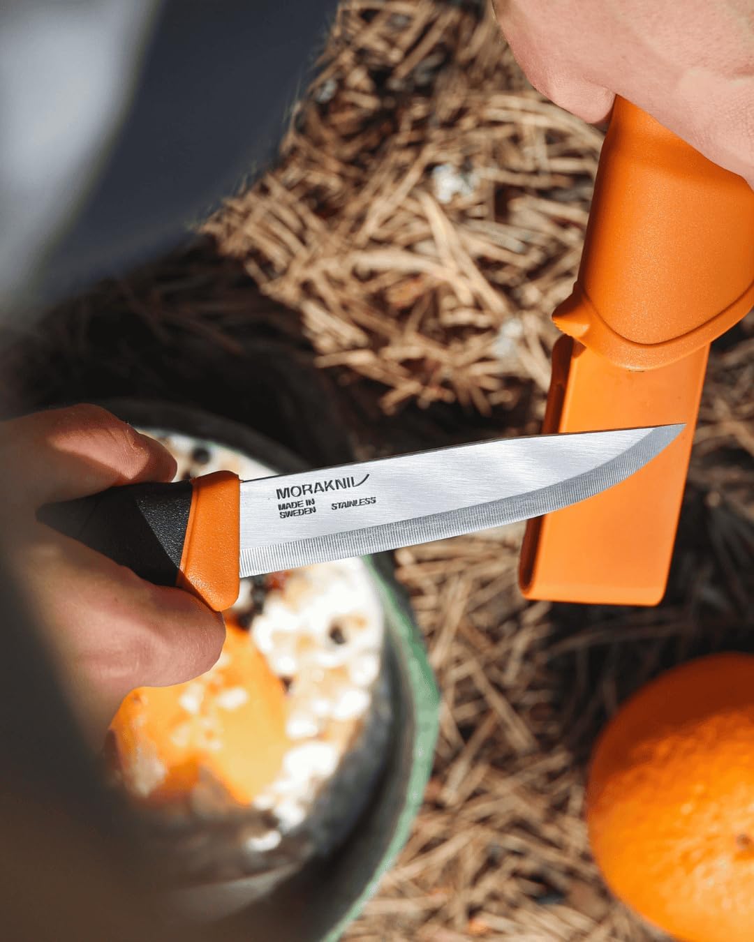 Morakniv Companion Sandvik Edelstahlmesser mit fester Klinge und Scheide, 10,4 cm — Ansicht 4